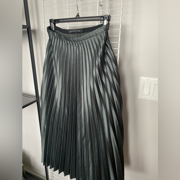Zara Emerald Green Maxi Skirt Small - Picture 9 of 9